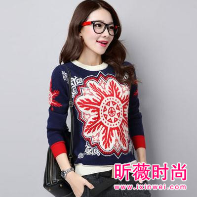 如何选择适合的毛衣？就要保暖时尚好搭配