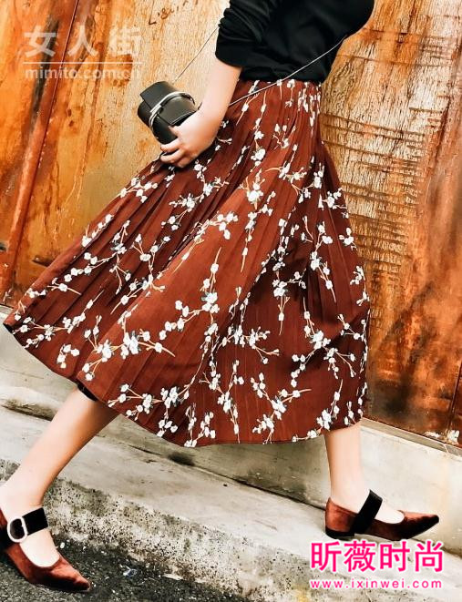 时髦的半身裙凹造型 半身裙让你扬长避短