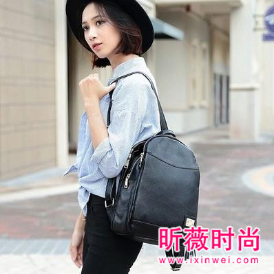 双肩包减龄又实用 休闲学院风时尚潮流 双肩包减龄又实用 休闲学院风时尚潮流