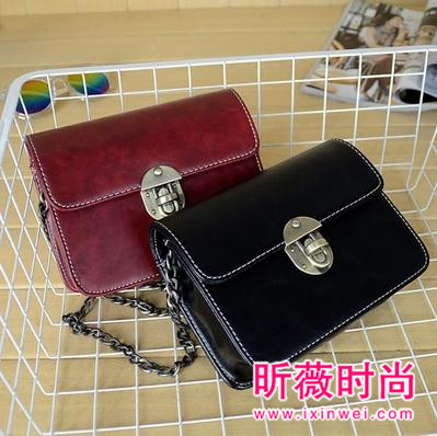 复古包包经久不衰 款式新颖时尚百搭