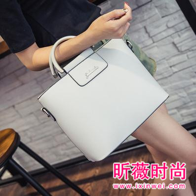 复古包包经久不衰 款式新颖时尚百搭