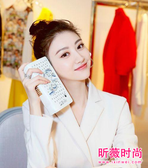 2017年发型流行趋势 杨紫景甜都靠LOB头变美了