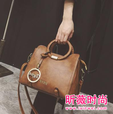 潮流经典品质女包 复古风味简约大气 潮流经典品质女包 复古风味简约大气