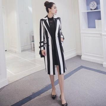 必备风衣神器:春季凹造型风衣款式 必备风衣神器:春季凹造型风衣款式