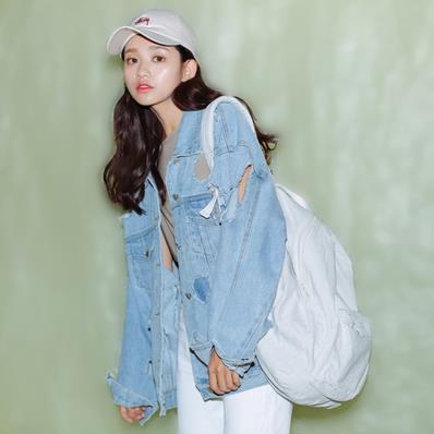 百搭牛仔外套:春季最佳着装 百搭牛仔外套:春季最佳着装