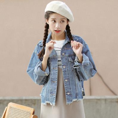 百搭牛仔外套:春季最佳着装 百搭牛仔外套:春季最佳着装