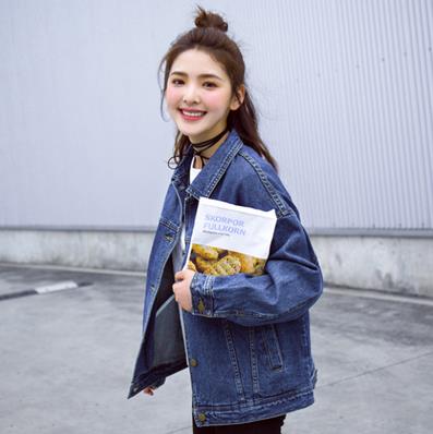 百搭牛仔外套:春季最佳着装 百搭牛仔外套:春季最佳着装