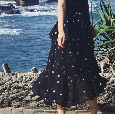 十款半身裙穿搭:春季不可或缺的单品 十款半身裙穿搭:春季不可或缺的单品