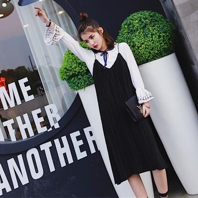 减龄V领连衣裙:get春夏小窍门 减龄V领连衣裙:get春夏小窍门