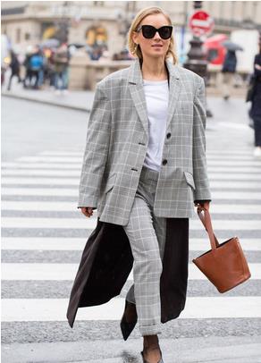 2017潮范西装穿搭:流行新时尚 2017潮范西装穿搭:流行新时尚