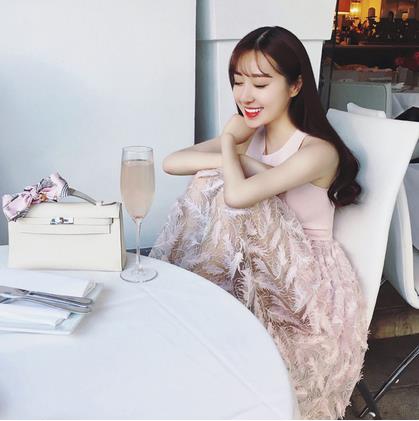 最新的连衣裙来了:园你一场公主梦 最新的连衣裙来了:园你一场公主梦