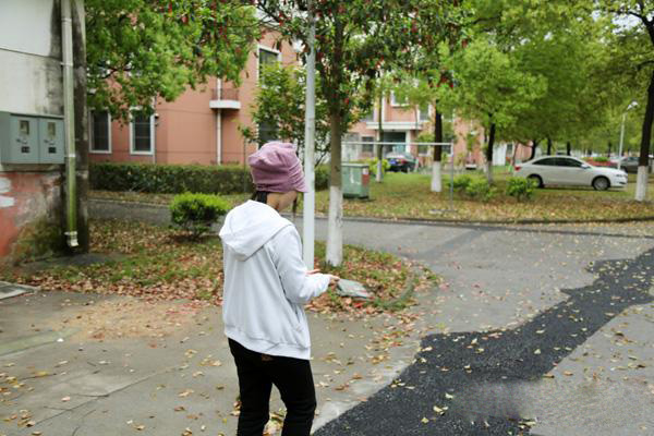 90后女孩辞职做代孕,赚20万供两妹妹上大学