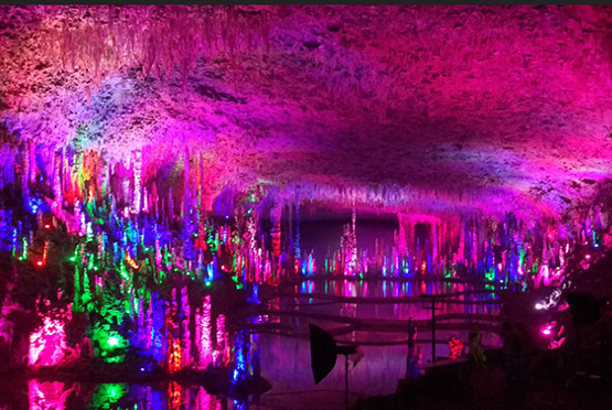 大自然的鬼斧神工：探秘国内十大最美溶洞排行榜
