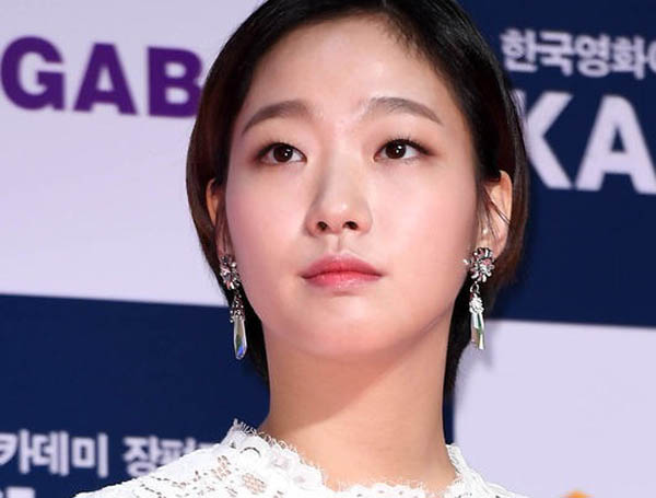 金高银演银娇背后遭遇令人咋舌 裸露镜头用替身了吗