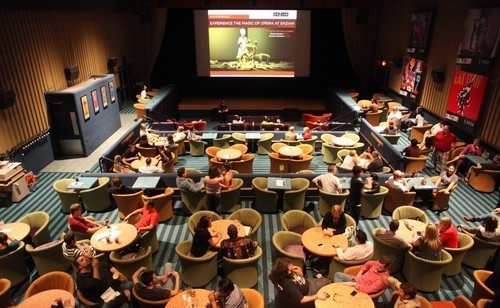 世界上最惊人的10大电影院：十大最奇特的电影院体验