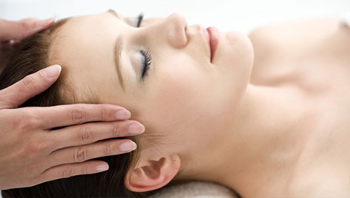 按摩穴位刺激性欲：三个穴位提升没性欲烦恼