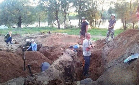 村子旁建水库挖出800多具尸骨：死因未解成谜（图）