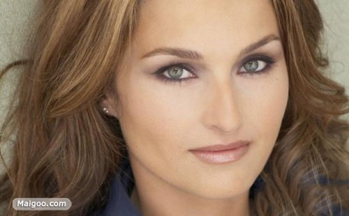 女模天生瞳孔异色：全球十大最美眼睛女星妖异鬼魅