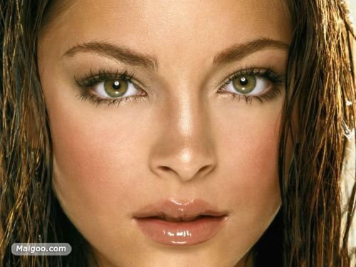 女模天生瞳孔异色：全球十大最美眼睛女星妖异鬼魅