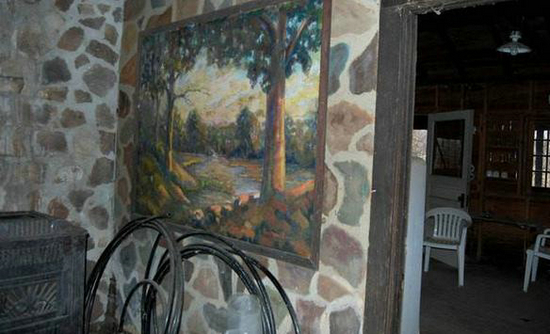 男子探险废弃小屋：实拍画面让众人惊讶（组图）