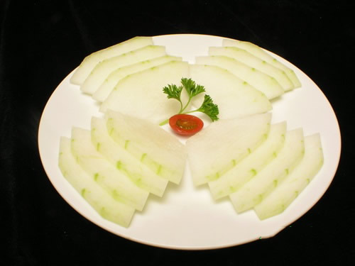 大肚腩怎么样减掉：推荐十大蔬果夏季快速减大肚腩