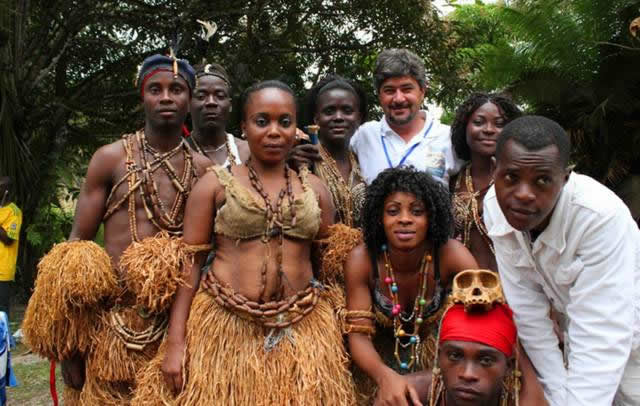 世界十大奇异民族：十大奇异民族的女人大盘点