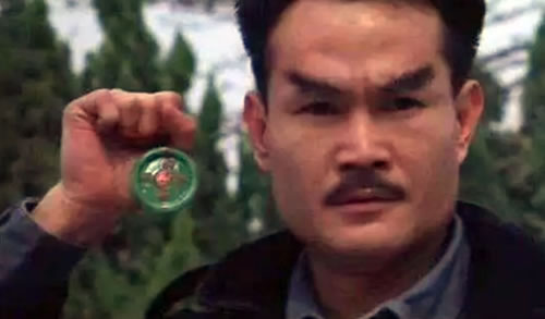 林正英好看的僵尸片：林正英最经典的十部僵尸片