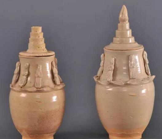 村民发现古墓看到魂瓶，吓得楞不让动（图）