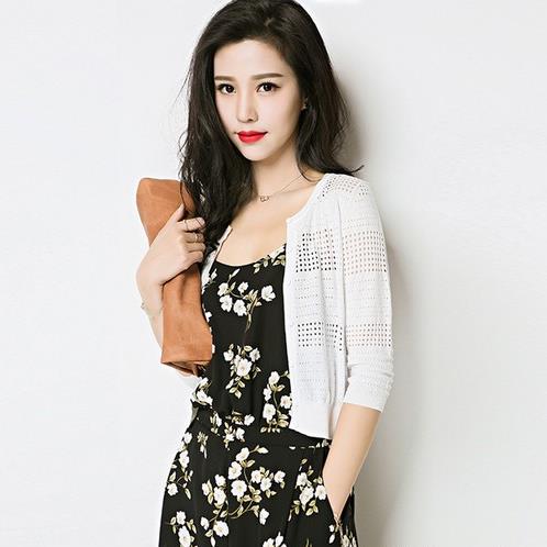 早秋薄外套搭配图片:女装外套增添秋日暖意 早秋薄外套搭配图片:女装外套增添秋日暖意