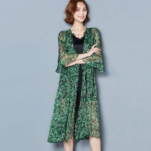 早秋薄外套搭配图片:女装外套增添秋日暖意 早秋薄外套搭配图片:女装外套增添秋日暖意