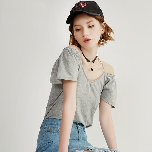 短裤怎么搭配圆领T恤：6种T恤搭配玩转多彩夏日 