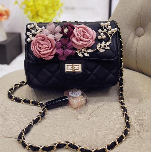 链条单肩包如何搭配:6款单肩包打造新时尚 链条单肩包如何搭配:6款单肩包打造新时尚