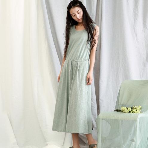 无袖蕾丝连衣裙如何搭配：6款连衣裙推荐