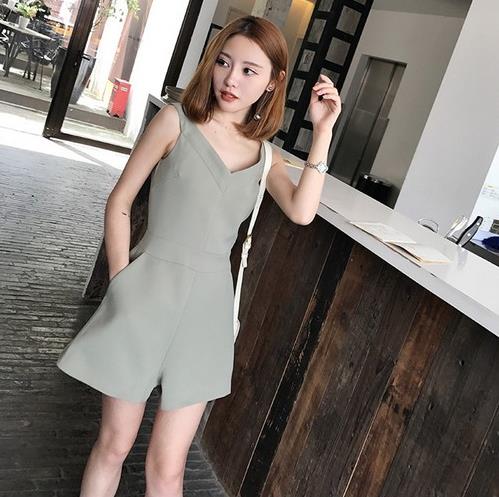 短腿妹子的福音:吊带阔腿短裤穿出大长腿 短腿妹子的福音:吊带阔腿短裤穿出大长腿