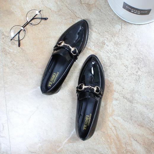 女士复古小皮鞋新款2017：小皮鞋完美国际范儿