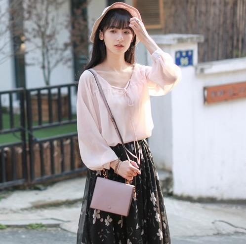 短裙怎么搭配雪纺衫：教你雪纺衫最火穿搭