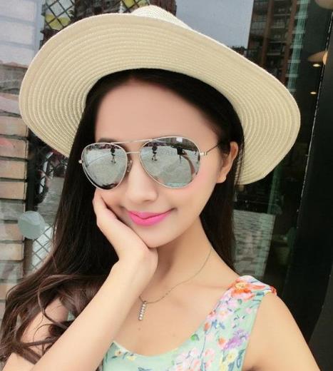 明星同款时尚墨镜太阳镜搭配：紧跟时尚潮流（图）