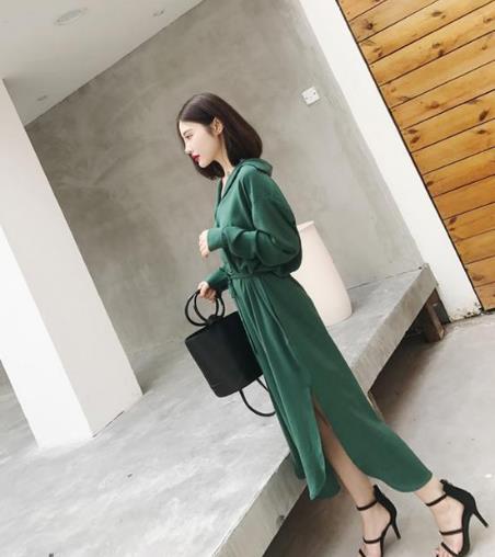 秋季长袖打底裙子怎么搭配外套：5款尽显优雅时尚