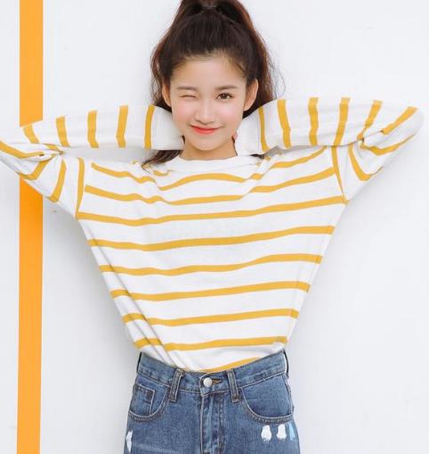 5款时尚亮眼的拼色针织衫搭配:打造性感迷人(图) 5款时尚亮眼的拼色针织衫搭配:打造性感迷人(图)