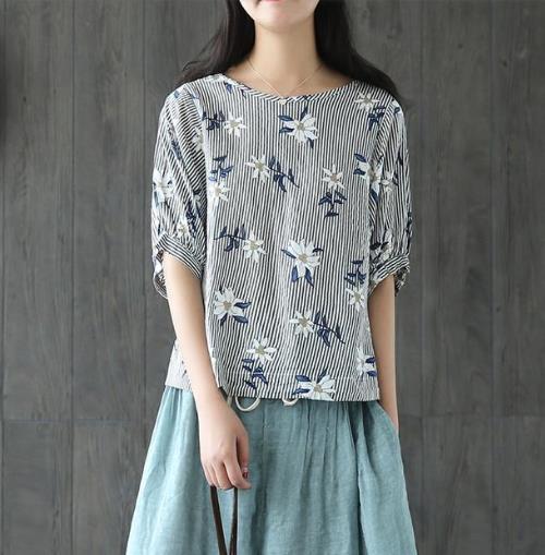 民族风格的棉麻印花T恤:时尚百搭T恤推荐(图) 民族风格的棉麻印花T恤:时尚百搭T恤推荐(图)