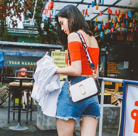 2017锁扣斜挎小方包搭配:女包新款斜挎包分享(图) 2017锁扣斜挎小方包搭配:女包新款斜挎包分享(图)