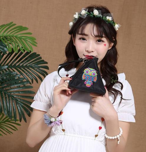 5款好看的迷你单肩包斜挎包：尽显时尚的魅力（图)