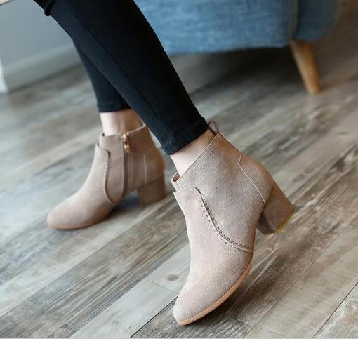 2017秋季新款短靴搭配：女鞋早秋短靴推荐（图）