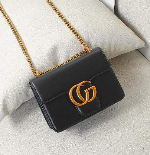 真皮方包菱格链条包搭配：增添时尚潮流气息（图）