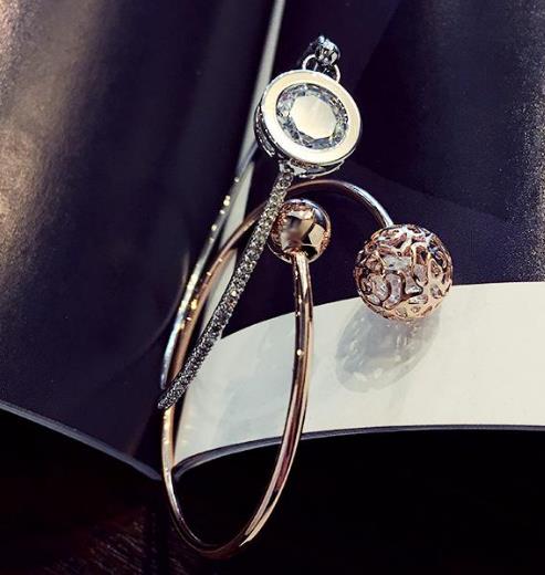 现在最流行时尚简约手链：5款手链让你赚足回头率