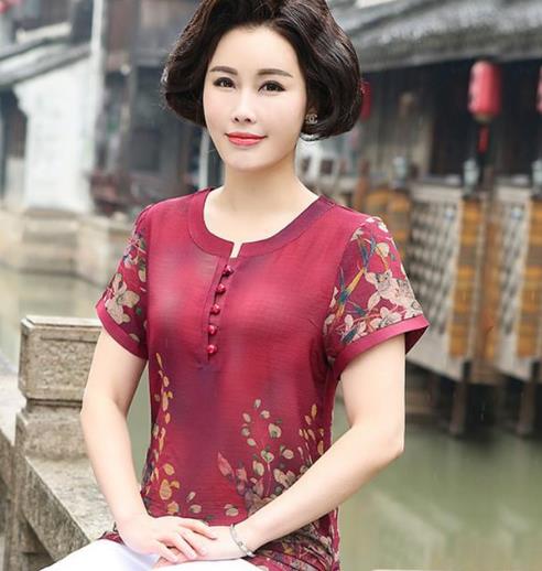 时尚中袖阔腿裤套装搭配：时髦减龄套装推荐（图）