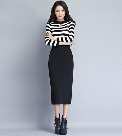 长款修身纯色包臀鱼尾裙搭配：彰显女性优雅妩媚