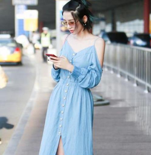 明星同款牛仔背带裙连衣裙:彰显精致女人味(图) 明星同款牛仔背带裙连衣裙:彰显精致女人味(图)