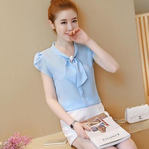 百搭雪纺蝴蝶结衬衫怎么搭配下装:青春减龄甜美风 百搭雪纺蝴蝶结衬衫怎么搭配下装:青春减龄甜美风