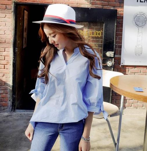 百搭雪纺蝴蝶结衬衫怎么搭配下装：青春减龄甜美风